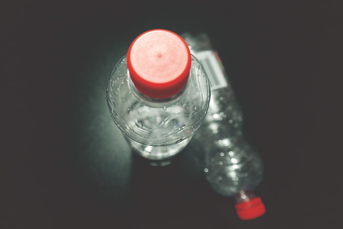 defective plastic water bottle cap